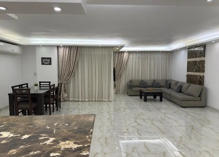 Le Royal Residence 2